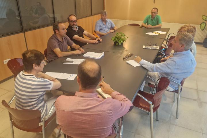 reunión mesa sectorial de empresa